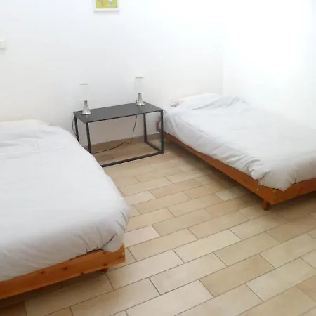 Maison De 5 Chambres Avec Jardin Et Wifi A Courzieu 펜션 Courzieu