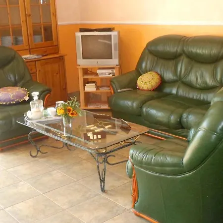 Maison De 5 Chambres Avec Jardin Et Wifi A Courzieu * Courzieu